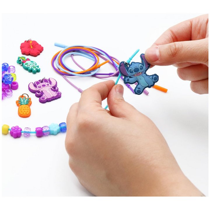 CREA TUS COLLARES STICH