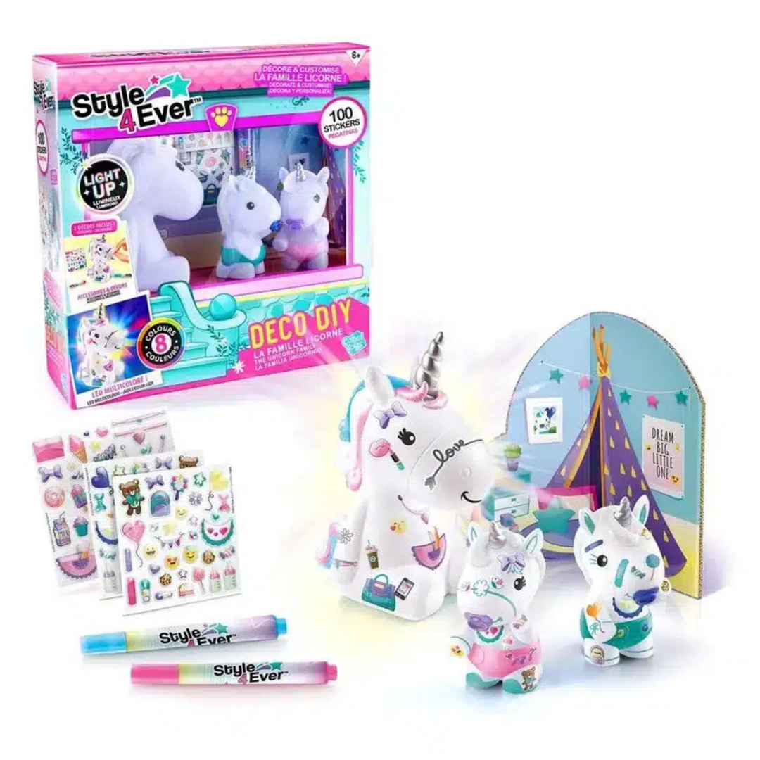 FAMILIA DE UNICORNIOS CON LUZ